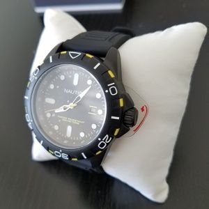 Nautica A11621G Mens Watch Black NSR 102